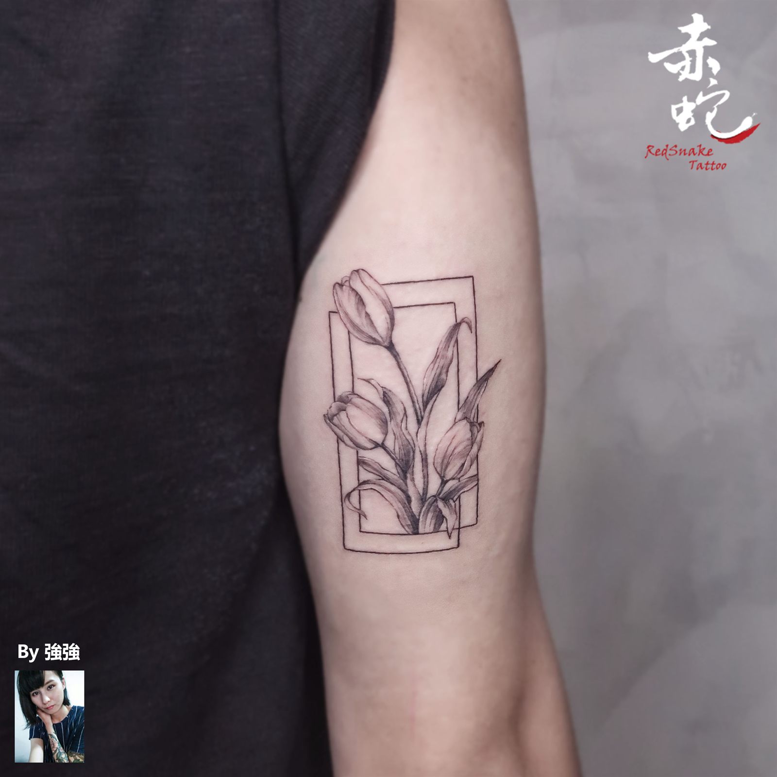 強強 台中女刺青師 插畫 / 手 / 黑白 刺青作品 RedSnake Tattoo