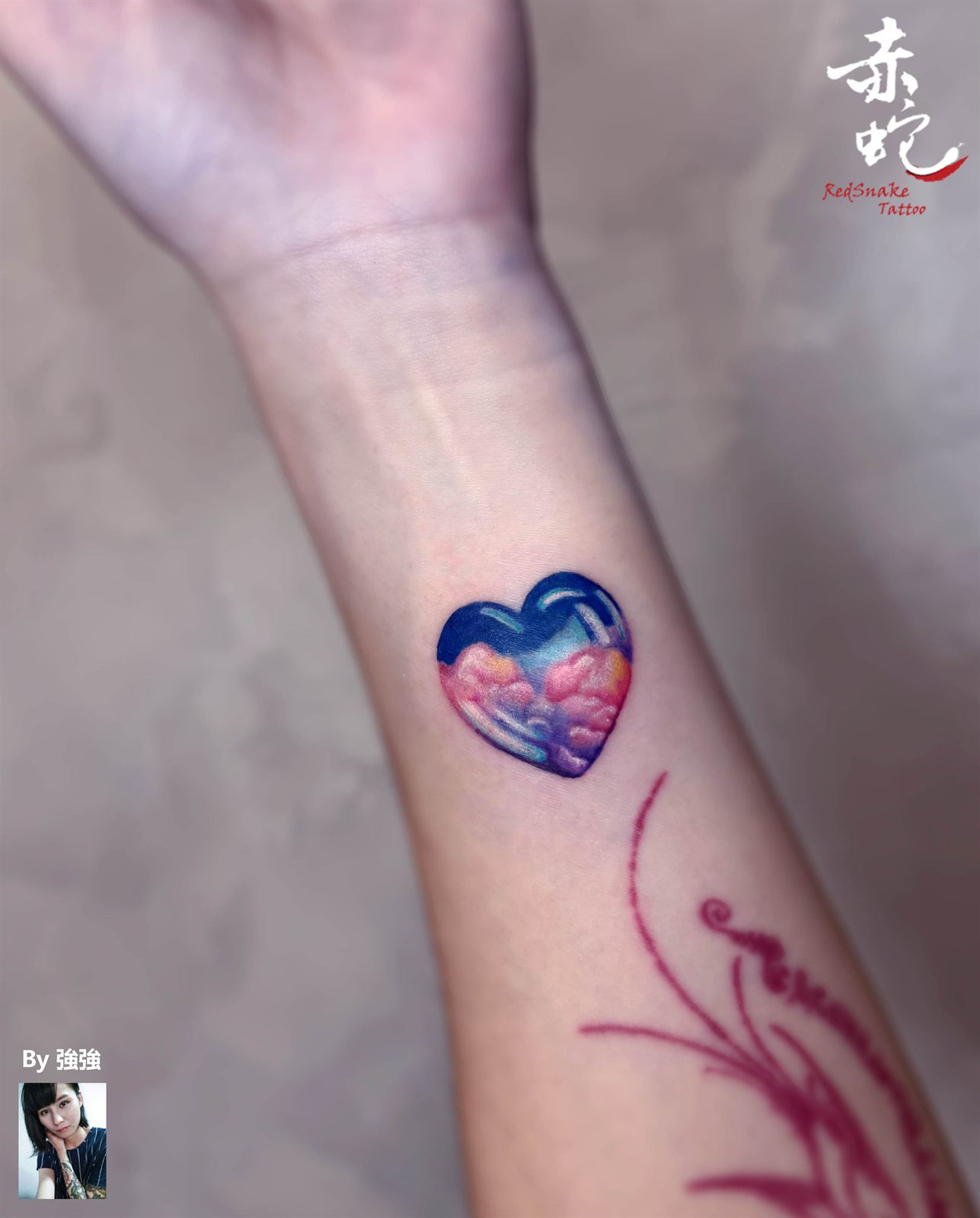 強強 台中女刺青師 插畫 / 手 / 彩色 刺青作品 RedSnake Tattoo