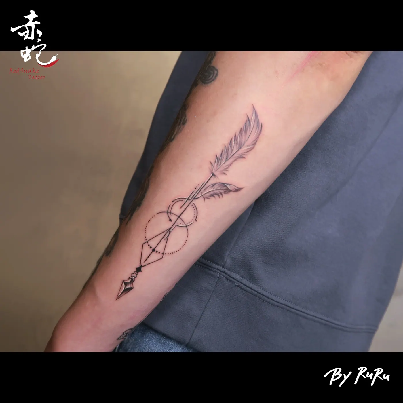 RURU 台中女刺青師 R0276 手臂 RedSnake Tattoo