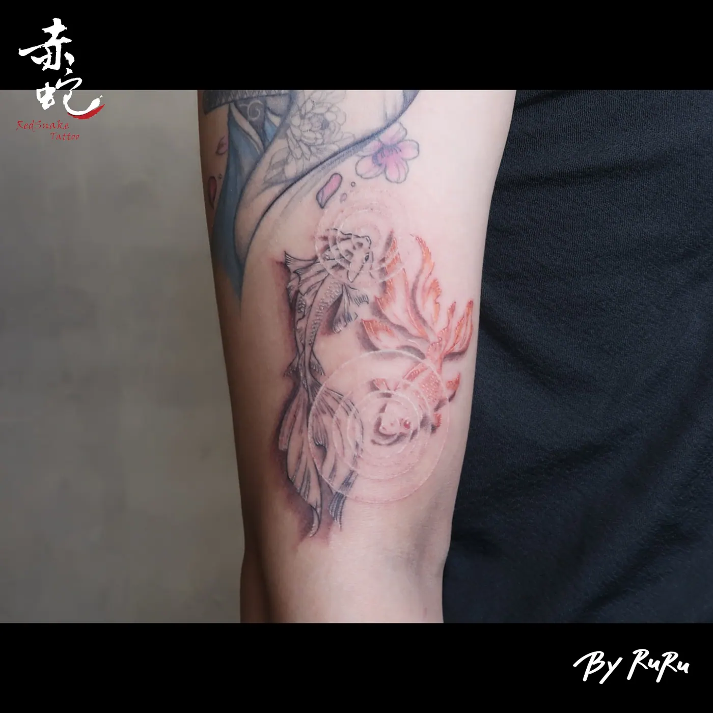 RURU 台中女刺青師 R0283 手臂 RedSnake Tattoo